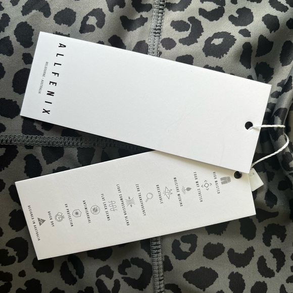 Allfenix Women’s Charcoal Jagger 7/8 Leggings‎ Size Small NWT #cheeta Run… - Picture 4 of 6